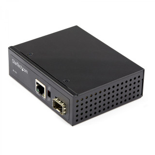 StarTech.com Conversor de Medios Ethernet Industrial PoE+ de Fibra a Ethernet de 60W - Convertidor SFP a RJ45 de Fibra