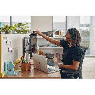 POLY Auriculares Blackwire 3220 estéreo USB-C negro + adaptador USB-C/A (paquete)